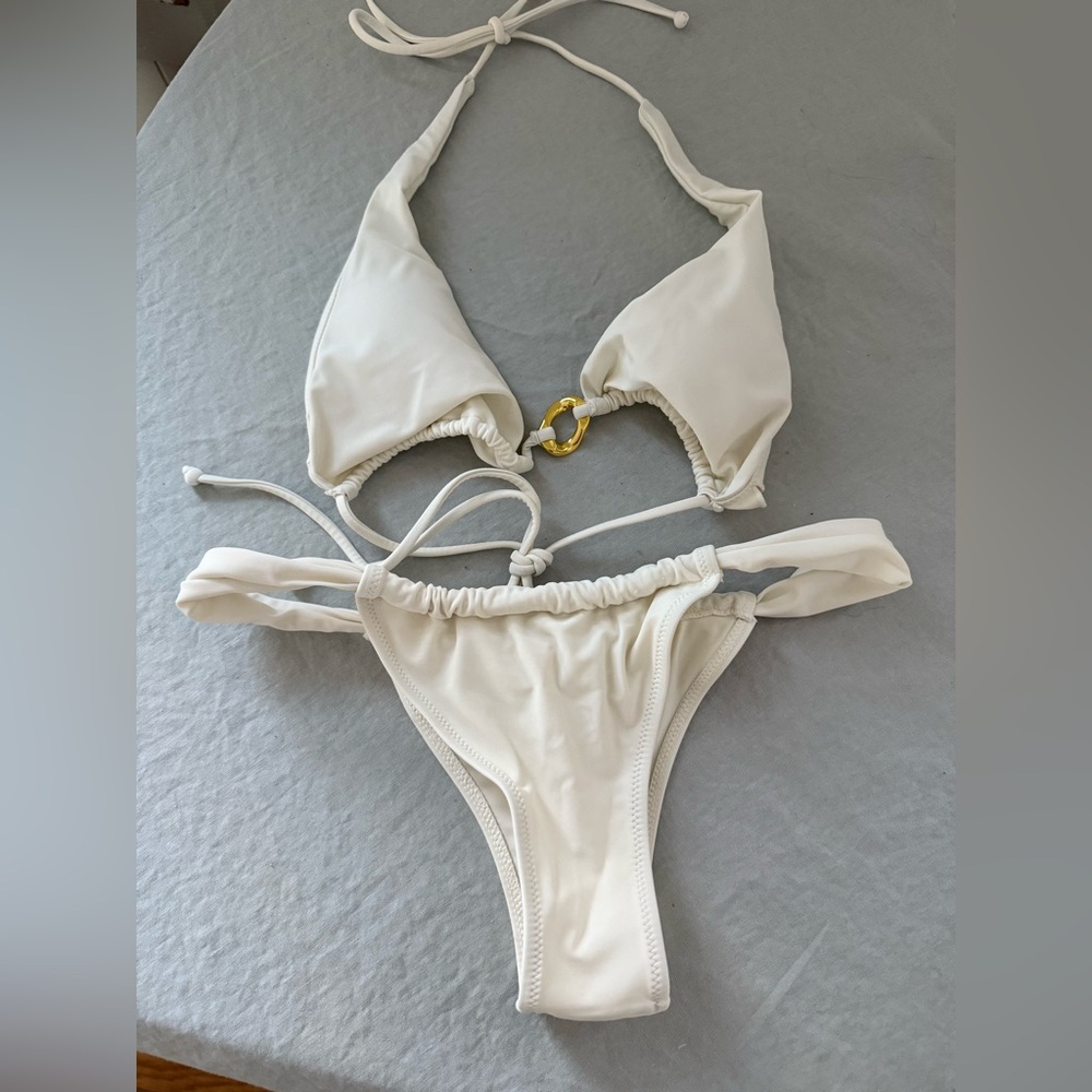 White Fox Stormy Top and Huskisson bikini bottoms in Coconut